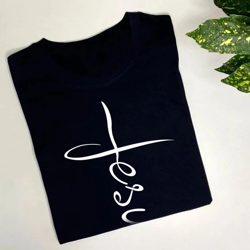 Camiseta “Cruz de Fe” – Estilo Urbano con Mensaje Espiritual