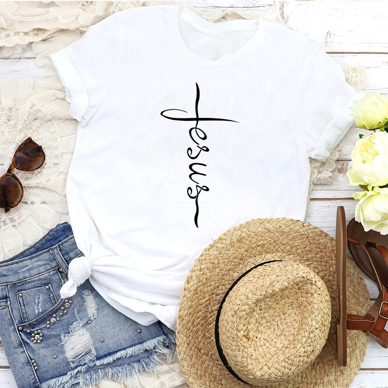 Camiseta “Cruz de Fe” – Estilo Urbano con Mensaje Espiritual