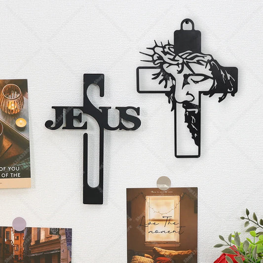 Cruz de pared con grabado JESUS – Decoración cristiana para el hogar o iglesia | Alma & Luz